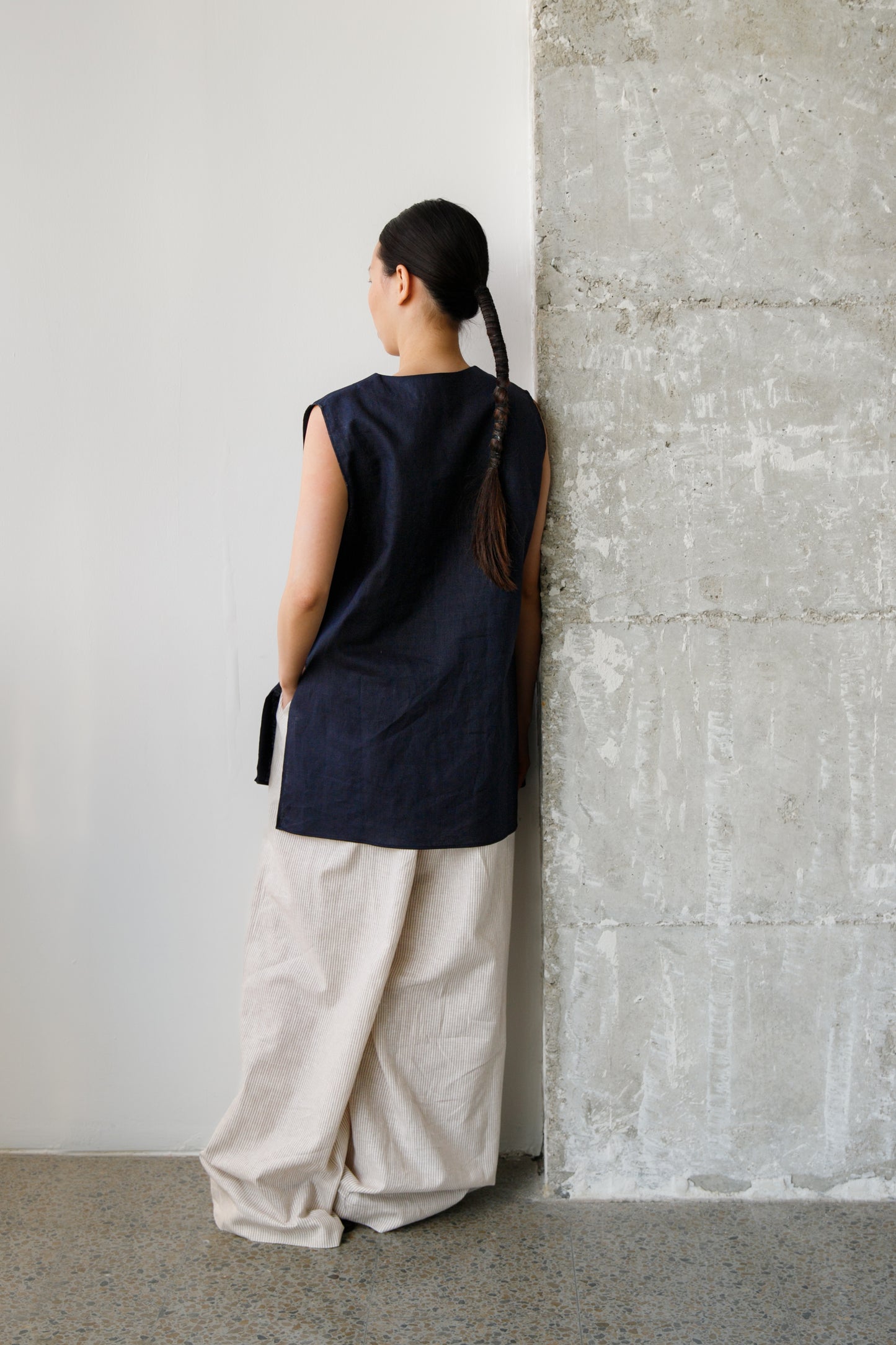 BLUSA LINO ESCOTE V