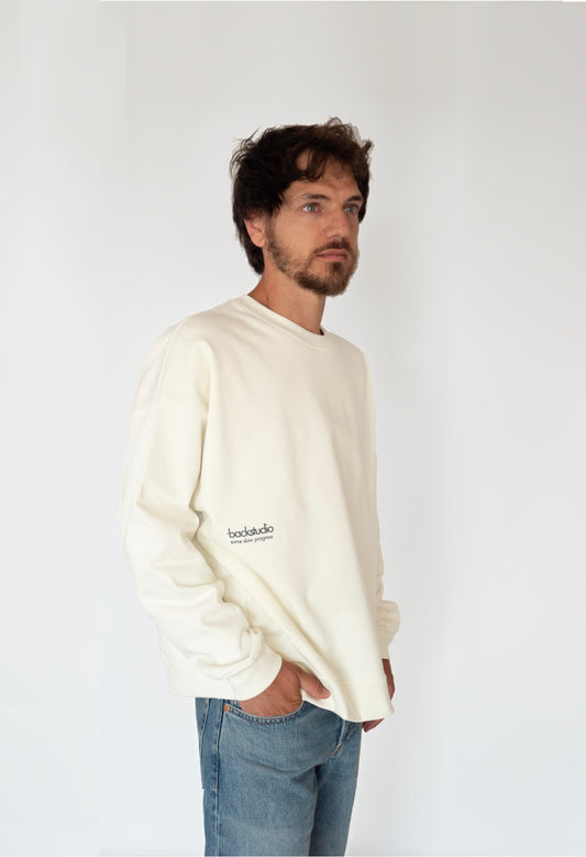 OVERSIZED CREWNECK